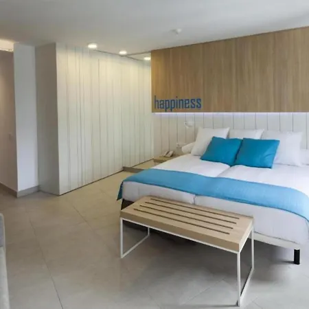 Doble Deluxe Con Media Pension, Wifi Cerca De Appartamento